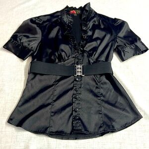 🌞 Forever 21 shiny black satin button up ruffly short sleeve top click belt S